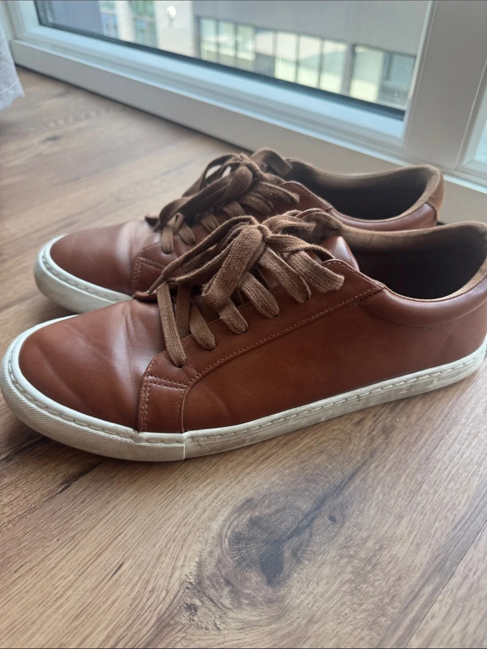 Men's Express Brown Leather Casual Sneakers - Low Top Lace-Up